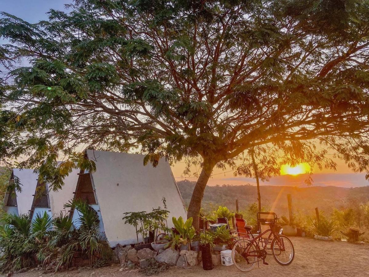 فندق Glamping Tepeyollotl ترونكونيس المظهر الخارجي الصورة